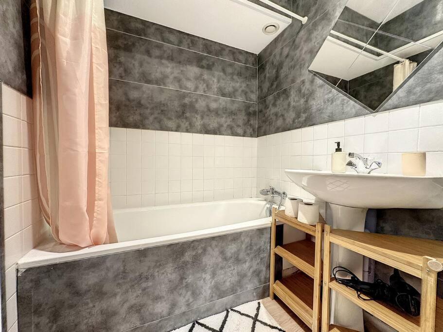 La Suite Duhamel - Au Pied De La Gare - Au Calme Rennes Exteriér fotografie
